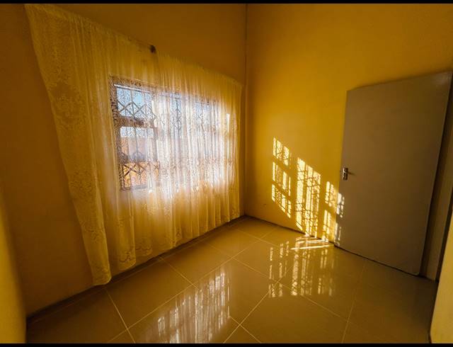 2 BEDROOM HOUSE FOR SALE IN SAVANNA CITY